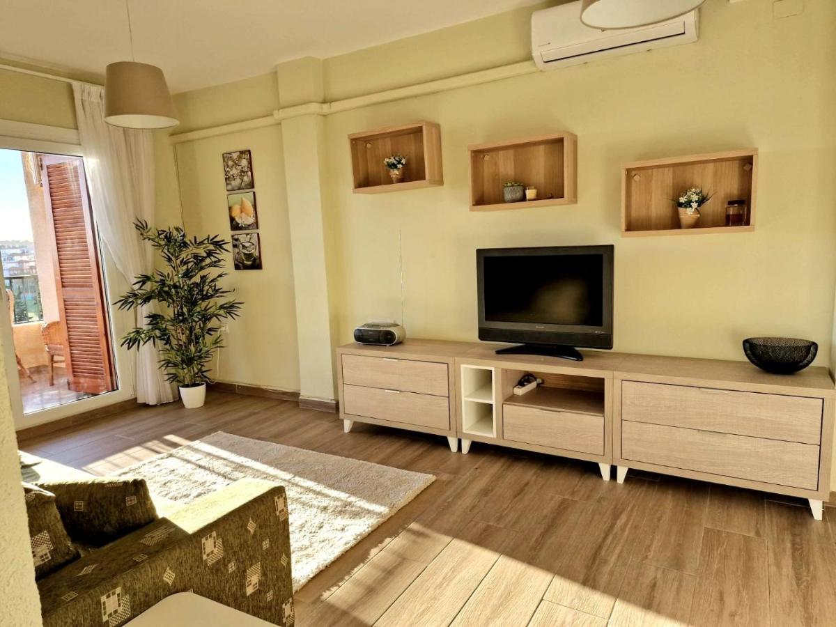 Cozy Apartment With Sea View Torrevieja Eksteriør bilde