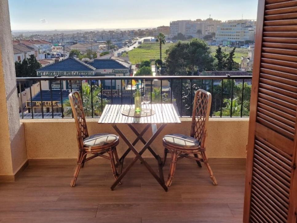 Cozy Apartment With Sea View Torrevieja Eksteriør bilde