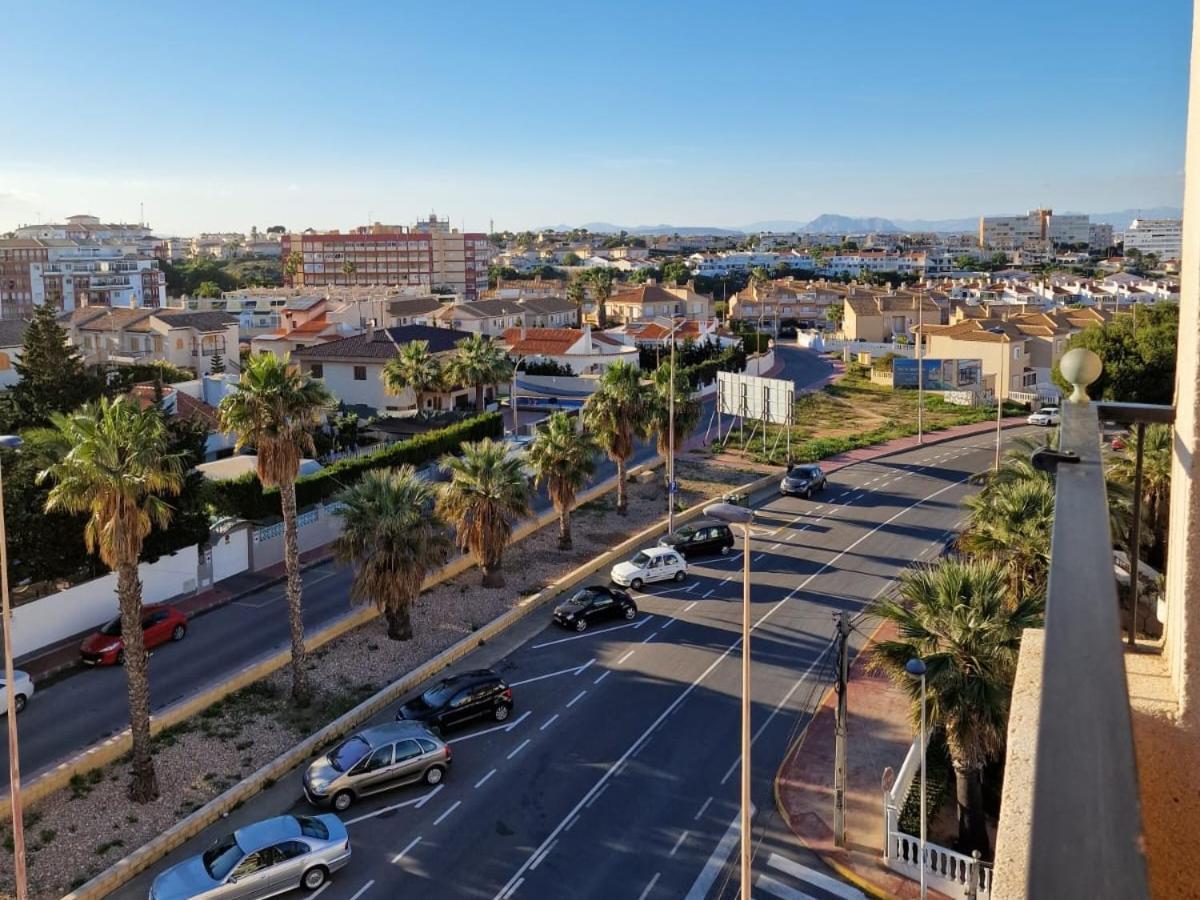 Cozy Apartment With Sea View Torrevieja Eksteriør bilde